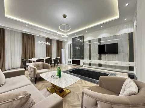 3-xonali kvartira, 140 m²