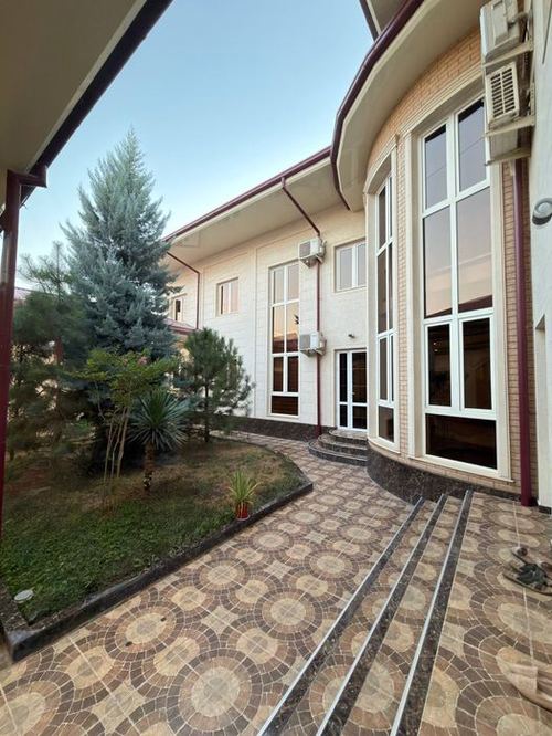 5-комнатный дом, 365 м²