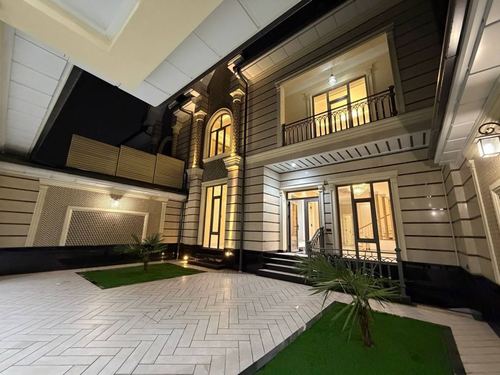 6-комнатный дом, 270 м²