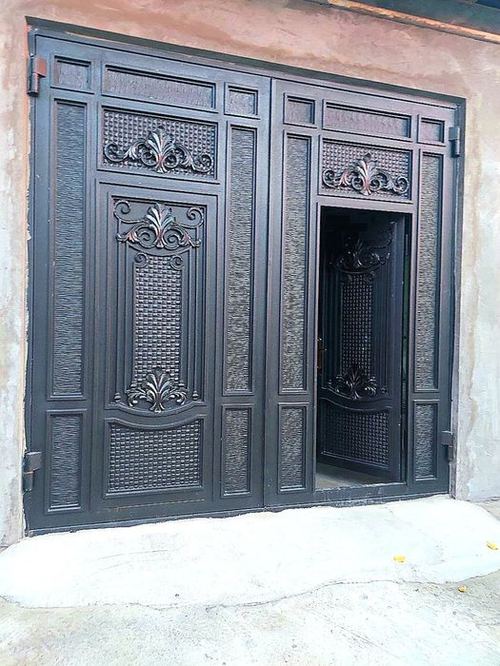 9-room house, 4000 m²