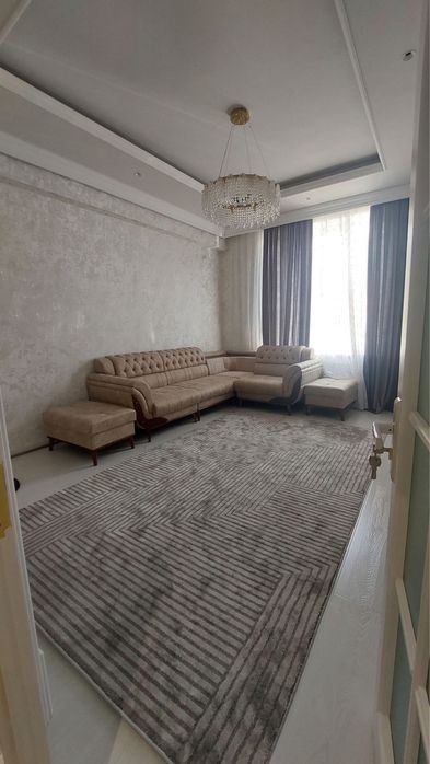 3-xonali kvartira, 90 m²