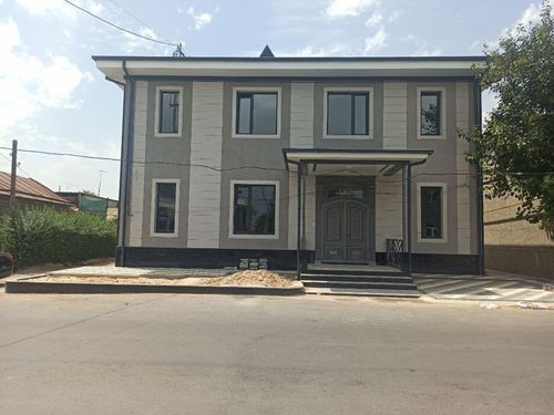 7-room house, 230 m²