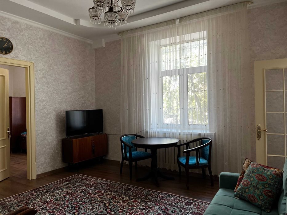 3-xonali kvartira, 84 m², Toshkent, Shayxontohur tumani, ijaraga