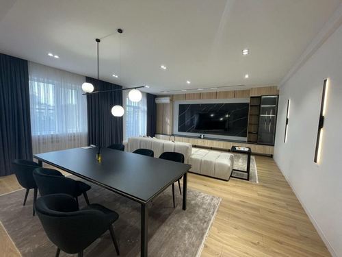 3-xonali kvartira, 125 m²