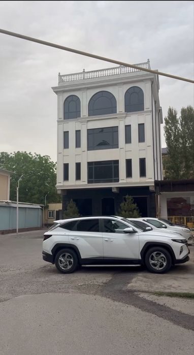 УРАГАН ЗДАНИЕ! Продаётся БОМБА МЕСТО! Лабзак-МТС-Комолон ош - 800м2