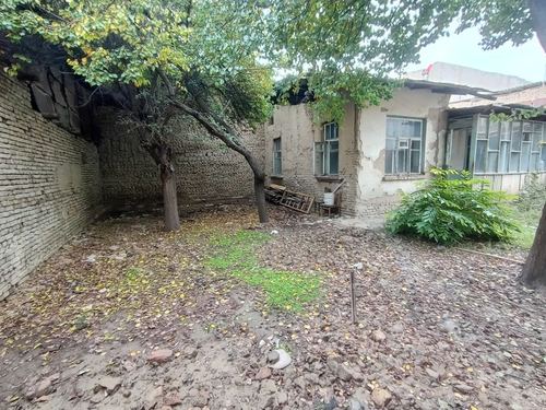 5-room house, 1 m²