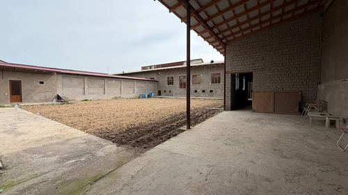 3-room house, 800 m²