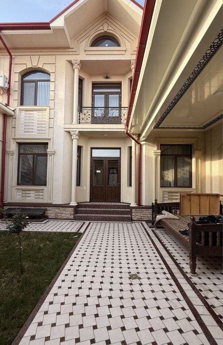 5-room cottage, 200 m²