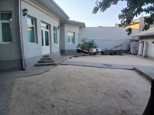 8-xonali uy, 500 m²
