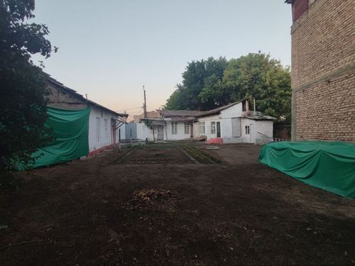Участок 5.13 соток в эпицентре туризма (ул. Заркайнар, около Чорсу)