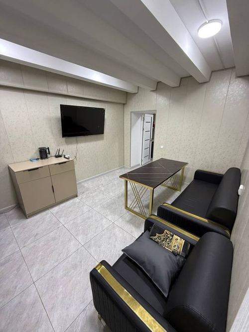 Аренда под офис Лабзак С мебелью 500$ 43м2, 2 комната