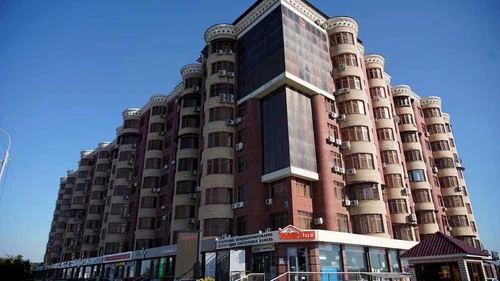 3-xonali kvartira, 106 m²