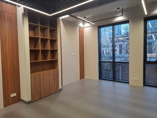 Офис с ремонтом  в Nestone 46 кв.м.