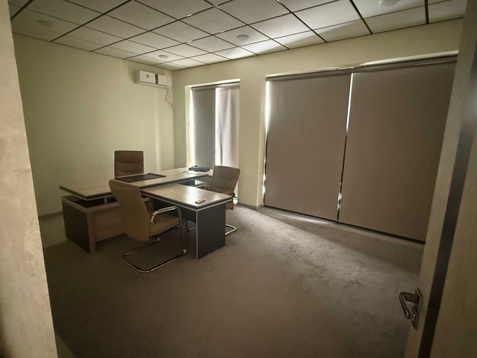 Сдаётся офис 150-200 м² | 2 санузла | кухня | минимум мебели
