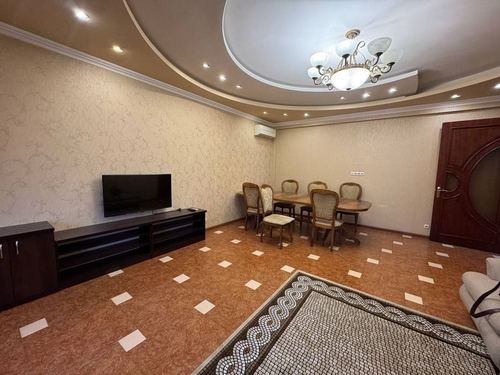 4-xonali kvartira, 138 m²