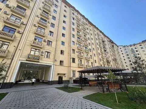 4-xonali kvartira, 137 m²