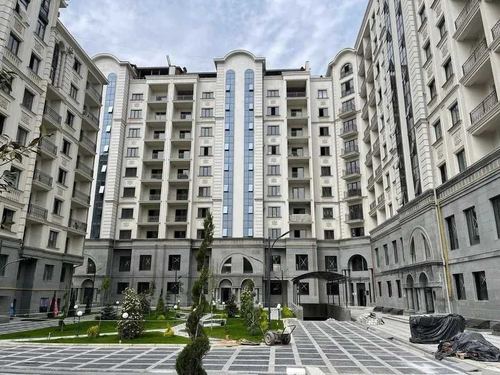4-xonali kvartira, 153 m²