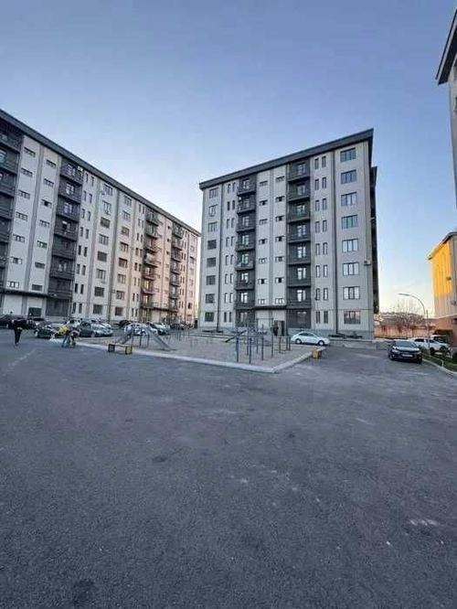 4-xonali kvartira, 121 m²