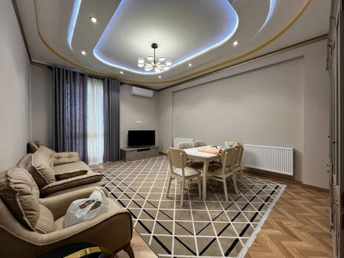 4-xonali kvartira, 131 m²