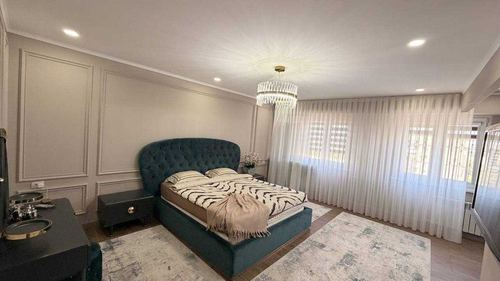 4-room apartment, 130 m²