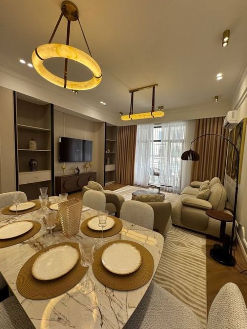 6-room apartment, 224 m²