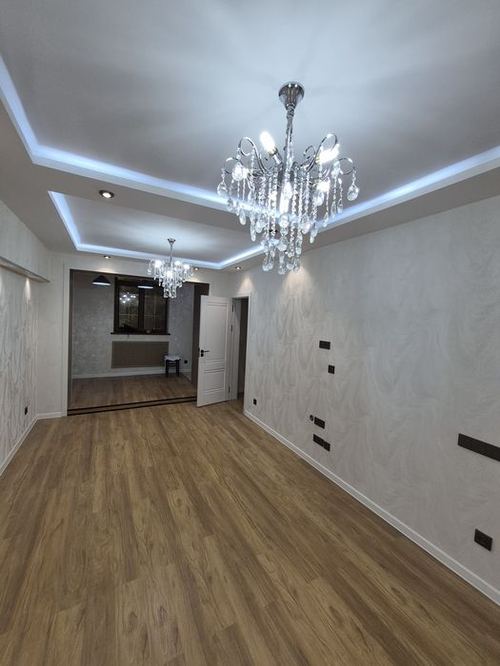 4-xonali kvartira, 90 m²