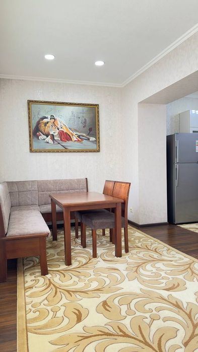 3-xonali kvartira, 104 m²