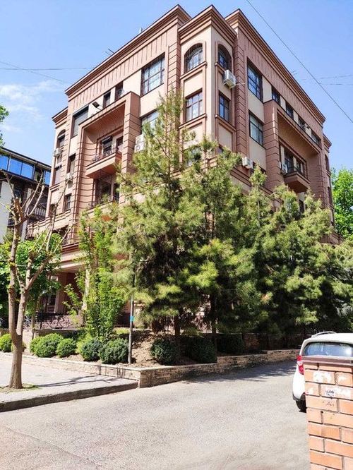 5-xonali kvartira, 255 m²