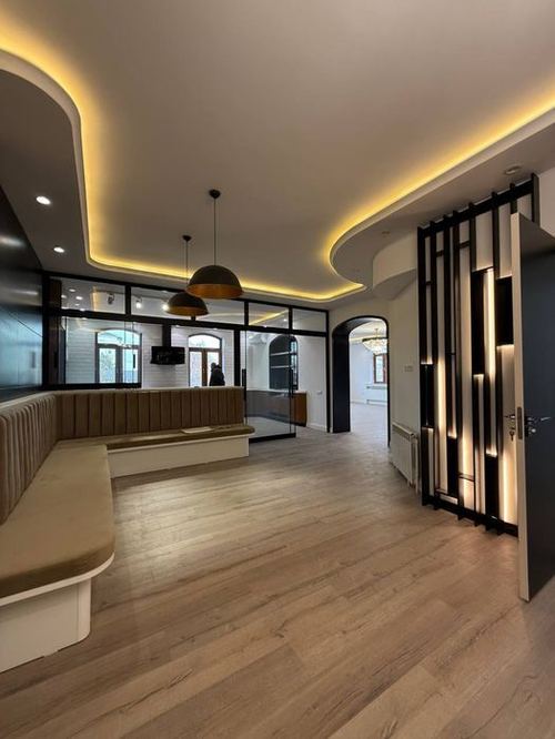 5-room apartment, 212 m²