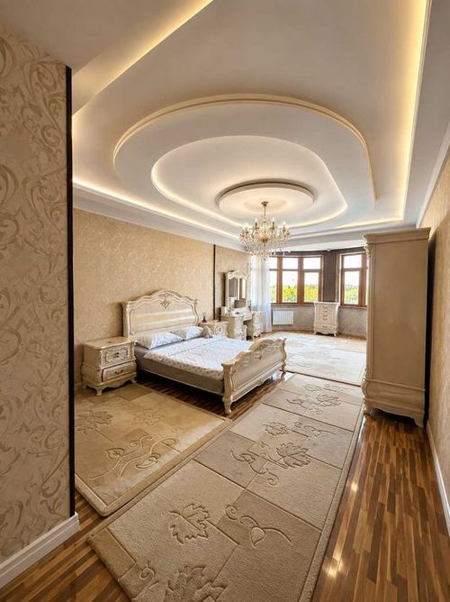 6-xonali kvartira, 140 m²