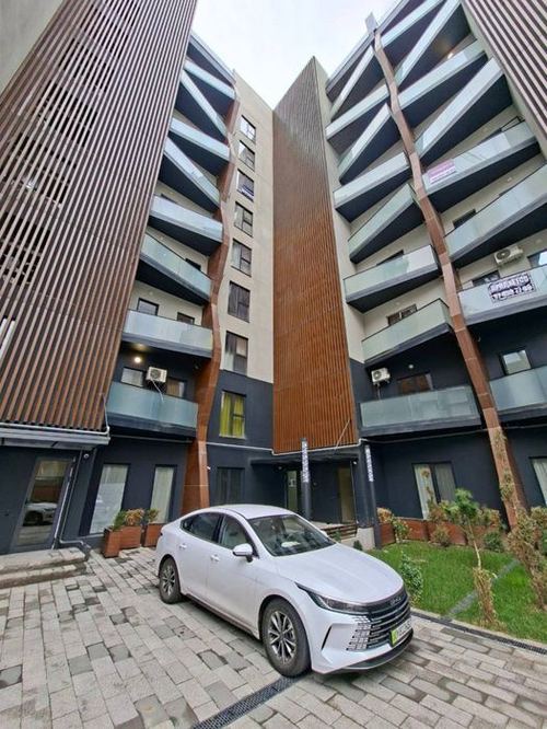 2-xonali kvartira, 80 m²