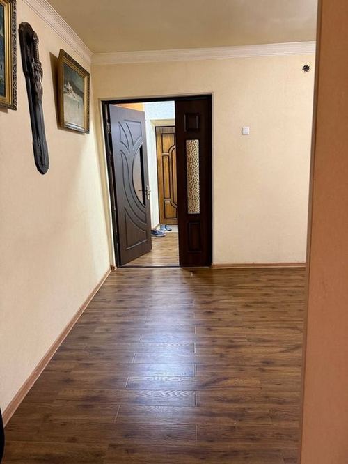 4-xonali kvartira, 100 m²