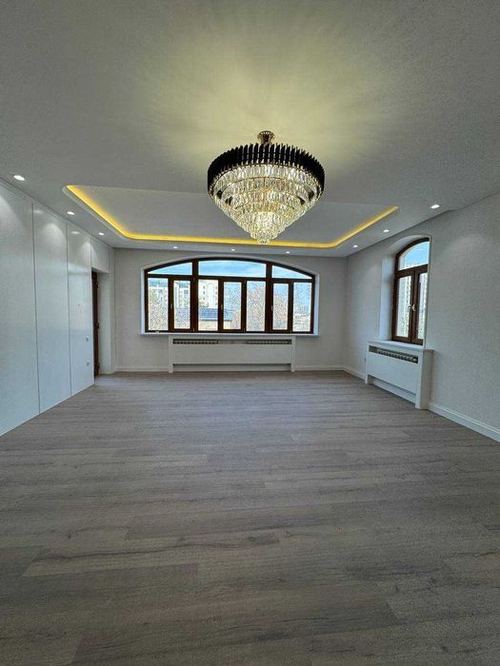 5-room apartment, 121 m²