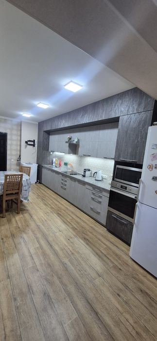 3-xonali kvartira, 72.5 m²