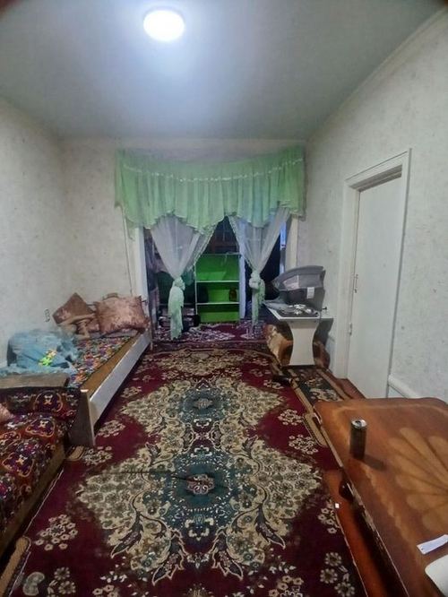 9-xonali kvartira, 38 m²