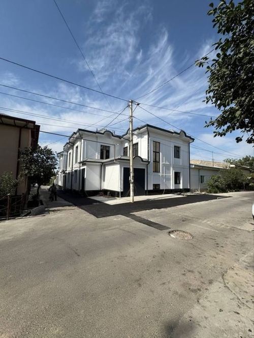 5-комнатный коттедж, 277 м²