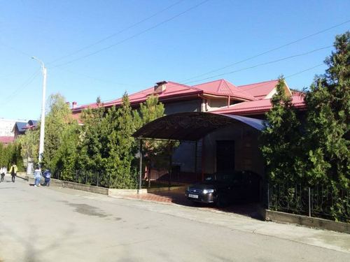 6-комнатный дом, 500 м²