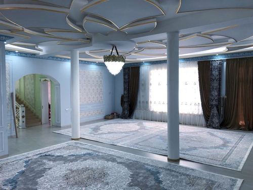 12-комнатный дом, 1500 м²