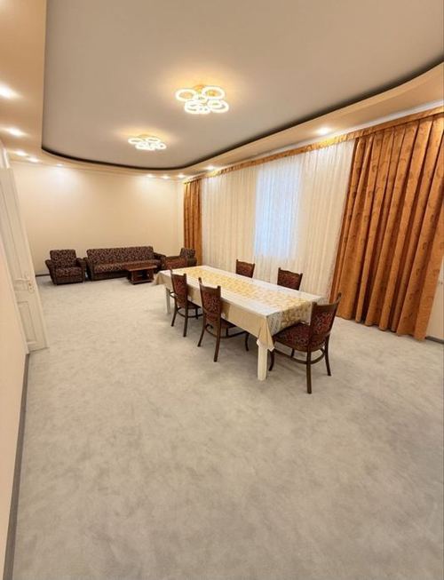 3-комнатный дом, 250 м²