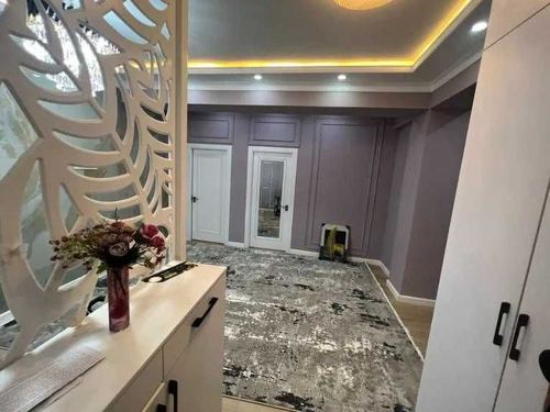 3-xonali kvartira, 90 m²