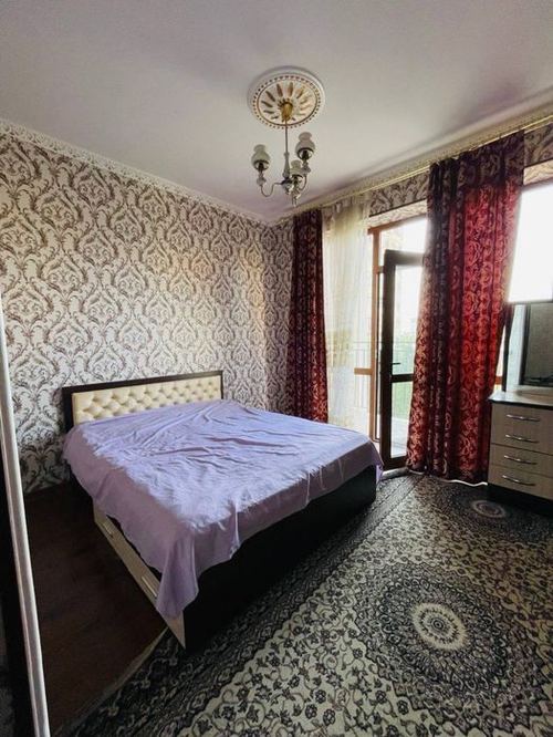 3-xonali kvartira, 80 m²