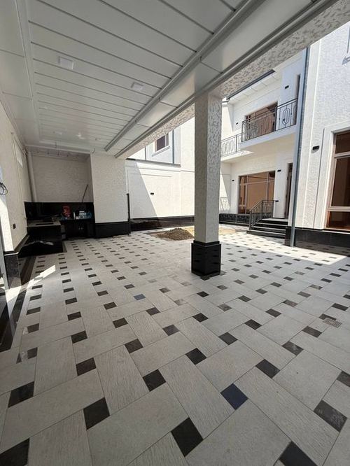6-комнатный коттедж, 200 м²