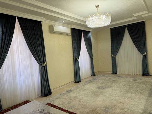 9-комнатный дом, 8500 м²