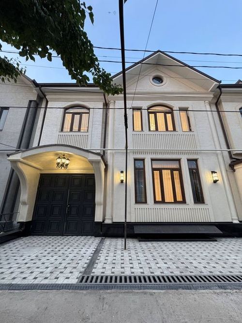 4-комнатный дом, 240 м²