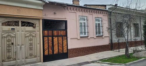 6-комнатный дом, 250 м²