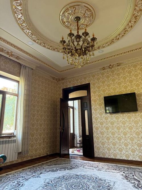 3-комнатный дом, 8000 м²