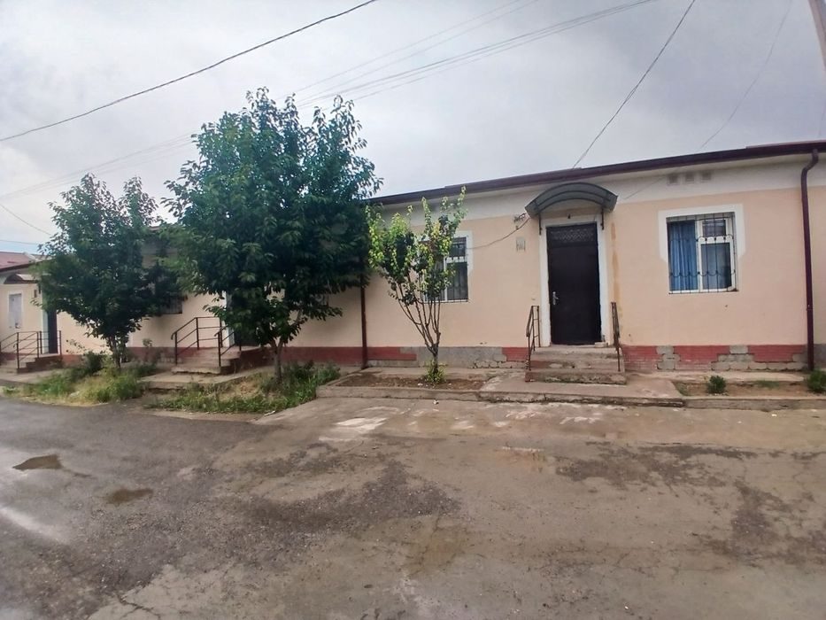 3-комнатный коттедж, 200 м², Ташкент, Юнусабадский район, на продажу