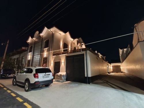 6-комнатный дом, 300 м²