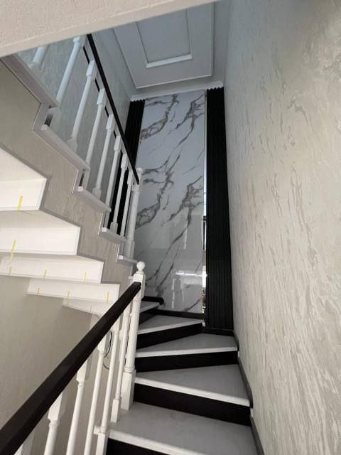 4-комнатный коттедж, 200 м²