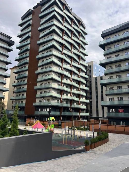 4-xonali kvartira, 137 m²